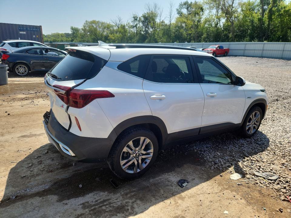 Photo 3 from auction – 2021 KIA SELTOS with VIN KNDEUCAAXM7222433