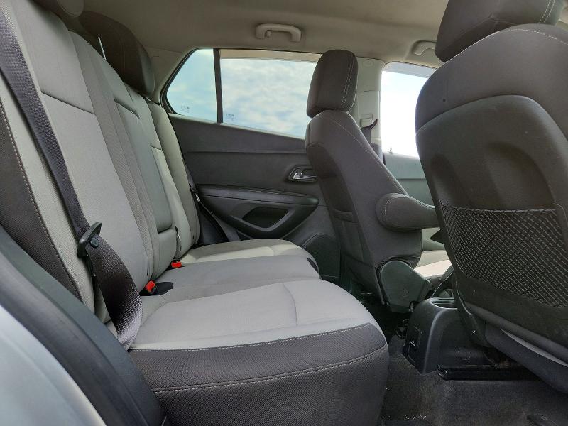 Photo 11 from auction – 2016 CHEVROLET TRAX with VIN KL7CJLSB8GB649776