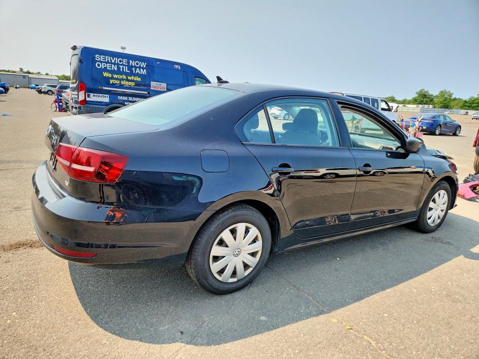 Photo 3 from auction – 2016 VOLKSWAGEN JETTA with VIN 3VW267AJ4GM388863