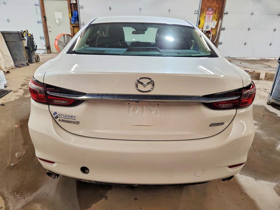 Photo 6 from auction – 2018 MAZDA 6 with VIN JM1GL1VM1J1320804