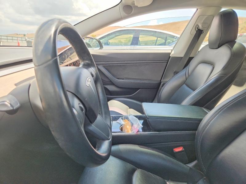 Photo 7 from auction – 2018 TESLA MODEL 3 with VIN 5YJ3E1EA1JF158212