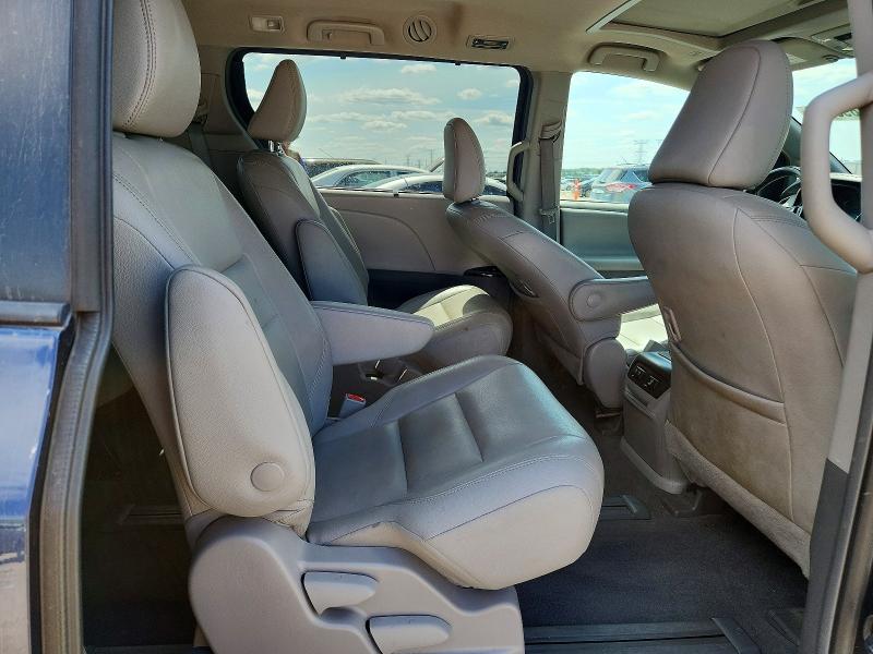 Photo 11 from auction – 2019 TOYOTA SIENNA with VIN 5TDDZ3DC8KS221195