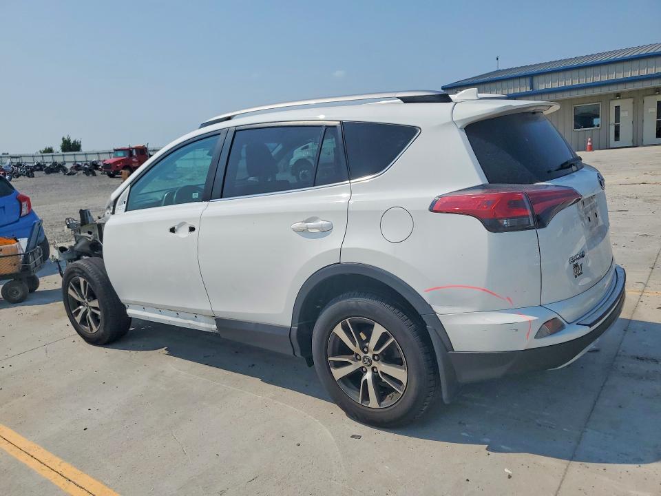 صورة رقم 2 من المزاد - 2017 TOYOTA RAV4 مع VIN 2T3WFREV9HW393733