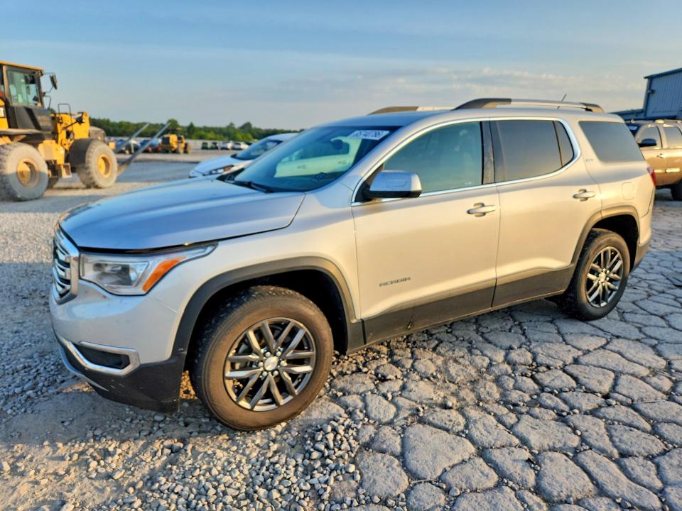 GMC ACADIA 2017 with VIN 1GKKNMLS5HZ271677 - Photo from auction