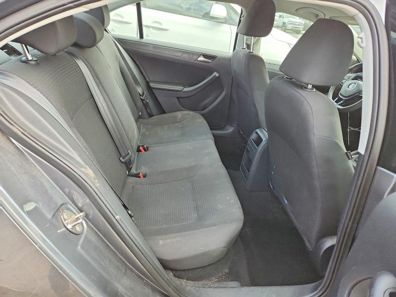 Photo 10 from auction – 2015 VOLKSWAGEN JETTA with VIN 3VW2K7AJ3FM341639