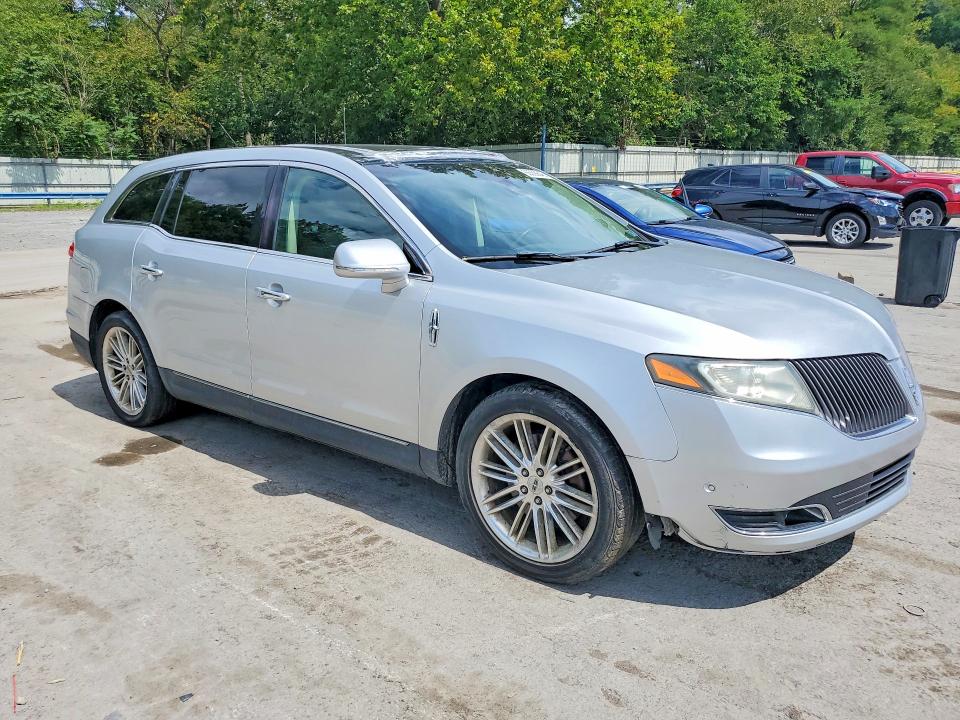 Photo 4 from auction – 2013 LINCOLN MKT with VIN 2LMHJ5AT8DBL50082