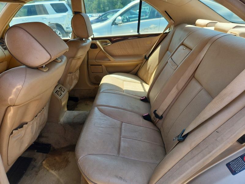 Photo 10 from auction – 2001 MERCEDES-BENZ E with VIN WDBJF65J81B244409