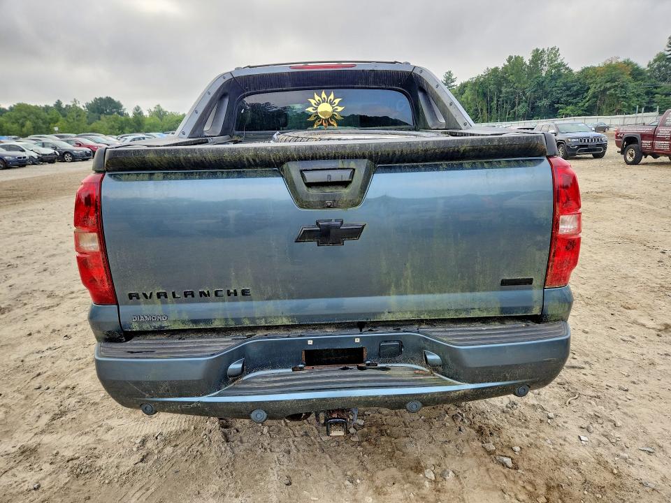 Photo 6 from auction – 2008 CHEVROLET AVALANCHE with VIN 3GNFK12338G174189