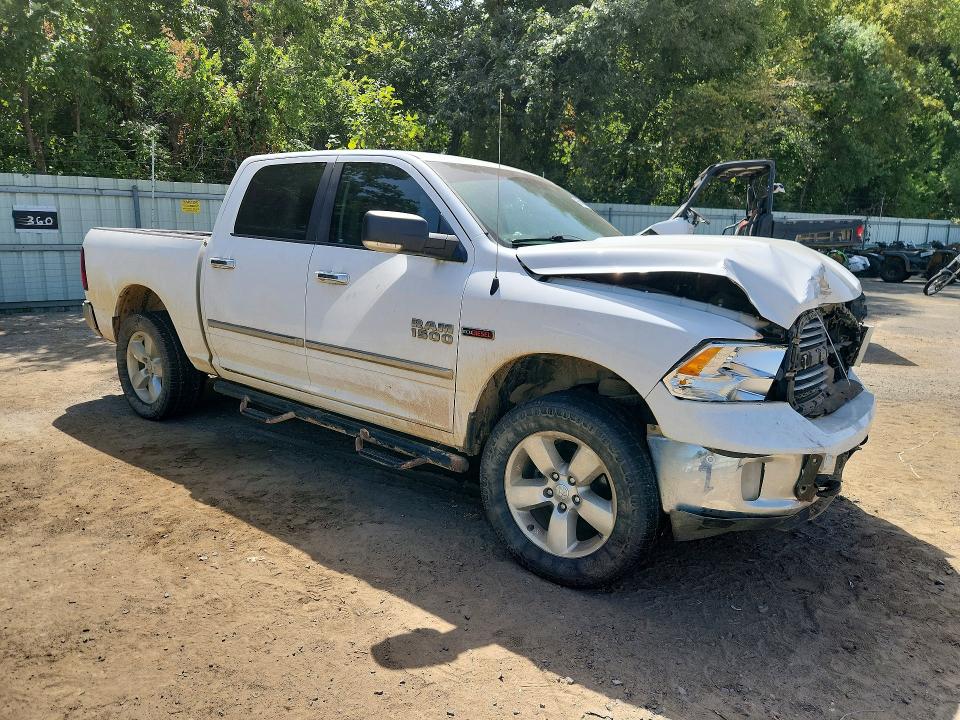 Photo 4 from auction – 2016 RAM 1500 with VIN 1C6RR7LM5GS218929