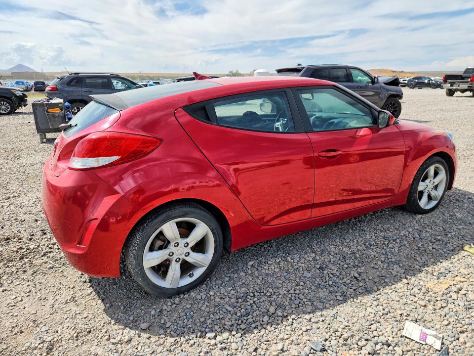Photo 3 from auction – 2014 HYUNDAI VELOSTER with VIN KMHTC6AD8EU192224