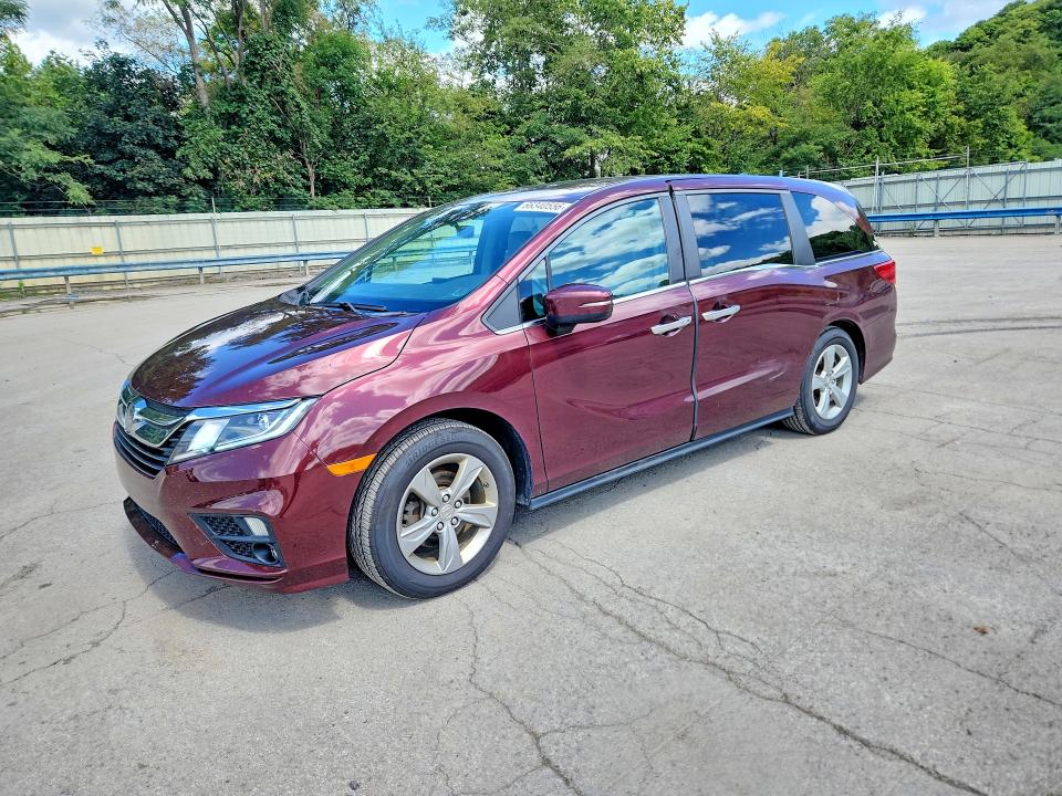 HONDA ODYSSEY 2018 with VIN 5FNRL6H73JB002167 - Photo from auction