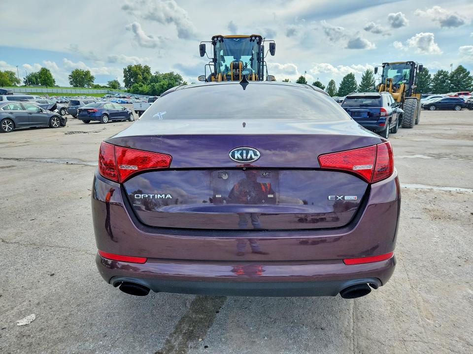 Photo 6 from auction – 2013 KIA OPTIMA with VIN 5XXGN4A73DG133875