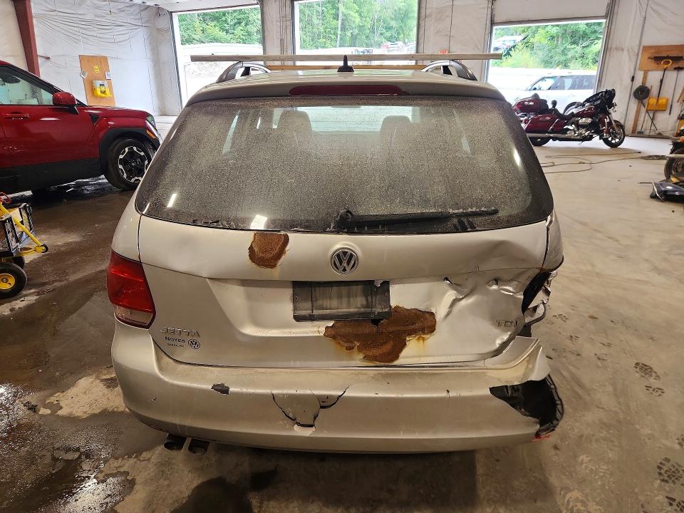 Photo 6 from auction – 2014 VOLKSWAGEN JETTA with VIN 3VWML7AJ9EM606374