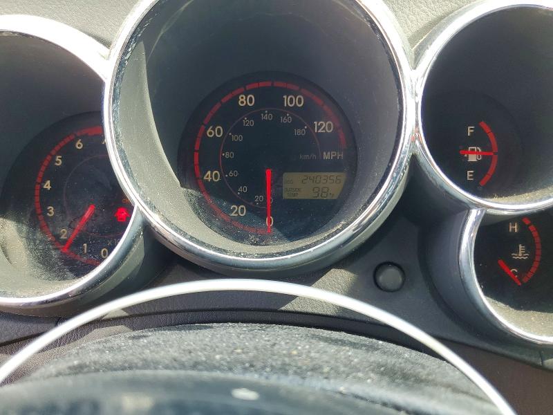 Photo 9 from auction – 2004 PONTIAC VIBE with VIN 5Y2SL62874Z425626