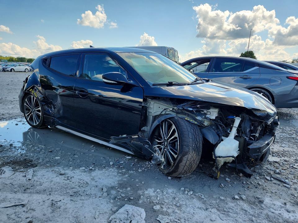 صورة رقم 4 من المزاد - 2016 HYUNDAI VELOSTER مع VIN KMHTC6AE1GU275229