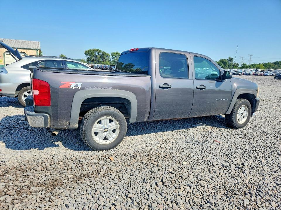 Photo 3 from auction – 2011 CHEVROLET SILVERADO with VIN 3GCPKSE34BG231036