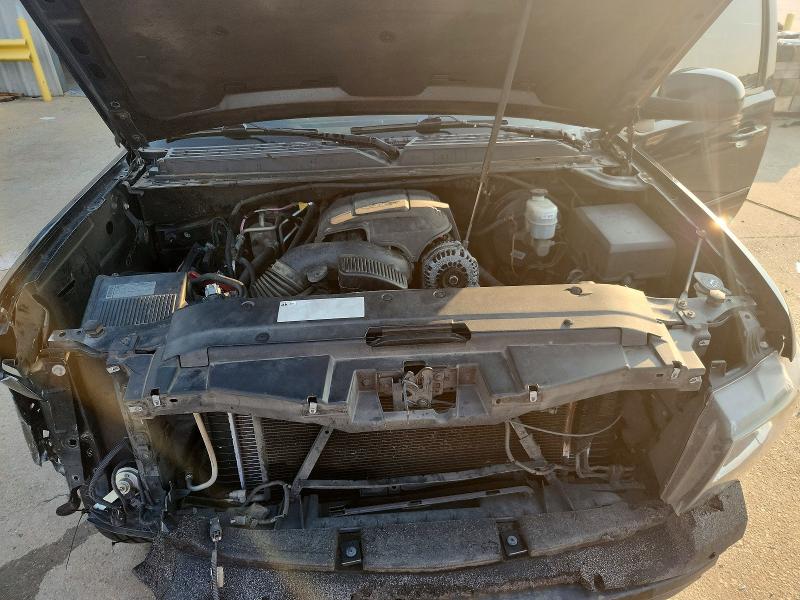 Photo 11 from auction – 2012 CHEVROLET SUBURBAN with VIN 1GNSCJE07CR304576