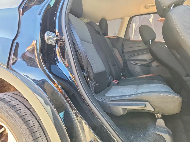 Photo 11 from auction – 2017 FORD ESCAPE with VIN 1FMCU0GD4HUC10014