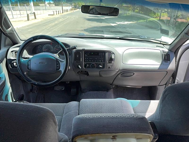 Photo 9 from auction – 2002 FORD F150 with VIN 1FTRX18L62NA85150