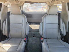Photo 10 from auction – 2017 TOYOTA SIENNA with VIN 5TDYZ3DC6HS862422