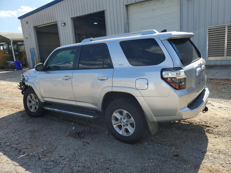 Photo 2 from auction – 2016 TOYOTA 4RUNNER with VIN JTEBU5JR7G5291192