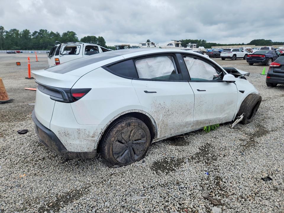 Photo 3 from auction – 2026 TESLA MODEL Y with VIN 7SAYGDED8TF375676
