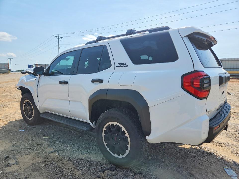 Photo 2 from auction – 2025 TOYOTA 4RUNNER with VIN JTEVA5BR0S5001470