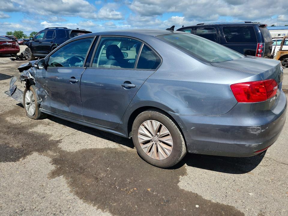 Photo 2 from auction – 2011 VOLKSWAGEN JETTA with VIN 3VWLL7AJ8BM127662