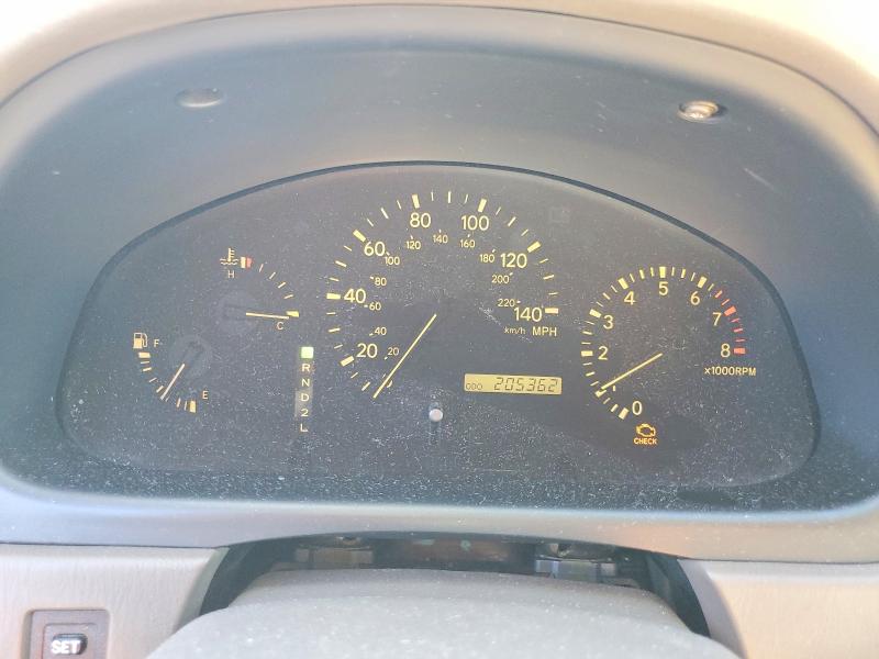 Photo 9 from auction – 2000 LEXUS RX with VIN JT6HF10U3Y0133932