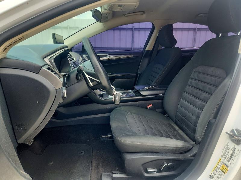Photo 7 from auction – 2017 FORD FUSION with VIN 3FA6P0LU7HR386759