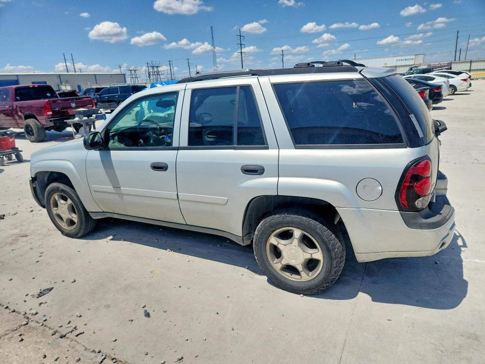 Photo 2 from auction – 2008 CHEVROLET TRAILBLAZER with VIN 1GNDS13S682203268