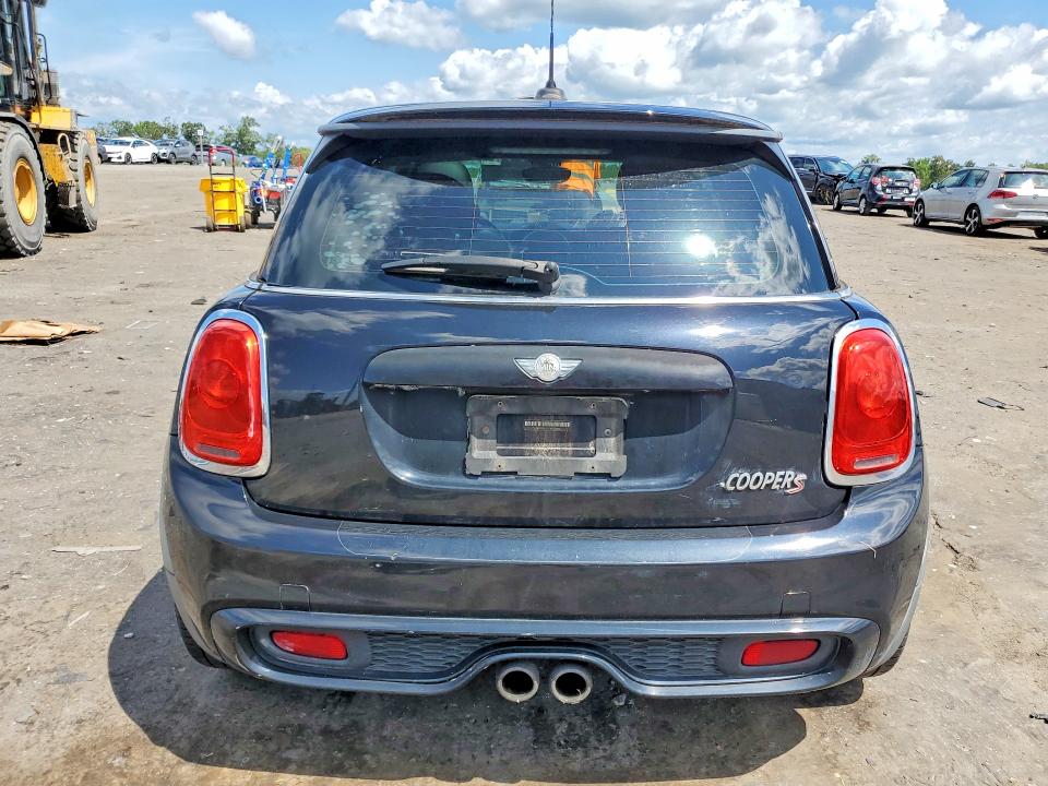 Photo 6 from auction – 2014 MINI COOPER with VIN WMWXM7C51ET986855