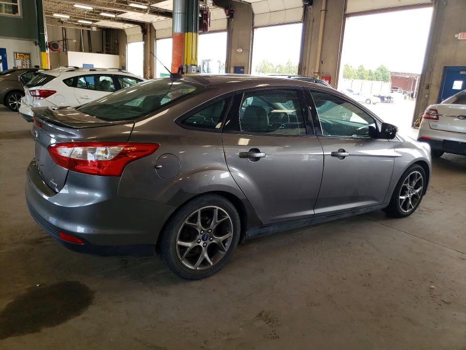 Photo 3 from auction – 2014 FORD FOCUS with VIN 1FADP3F23EL209607