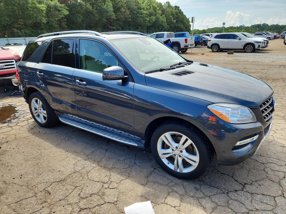 Photo 4 from auction – 2014 MERCEDES-BENZ ML with VIN 4JGDA2EB3EA393123