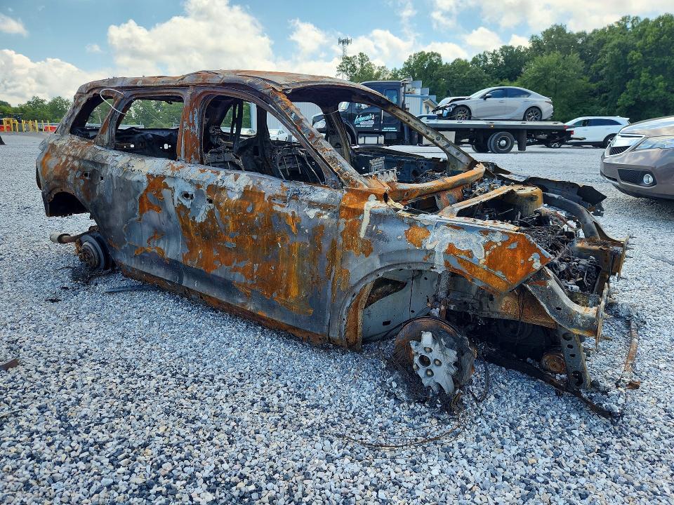 Photo 4 from auction – 2020 LINCOLN CORSAIR with VIN 5LMCJ1D97LUL03419