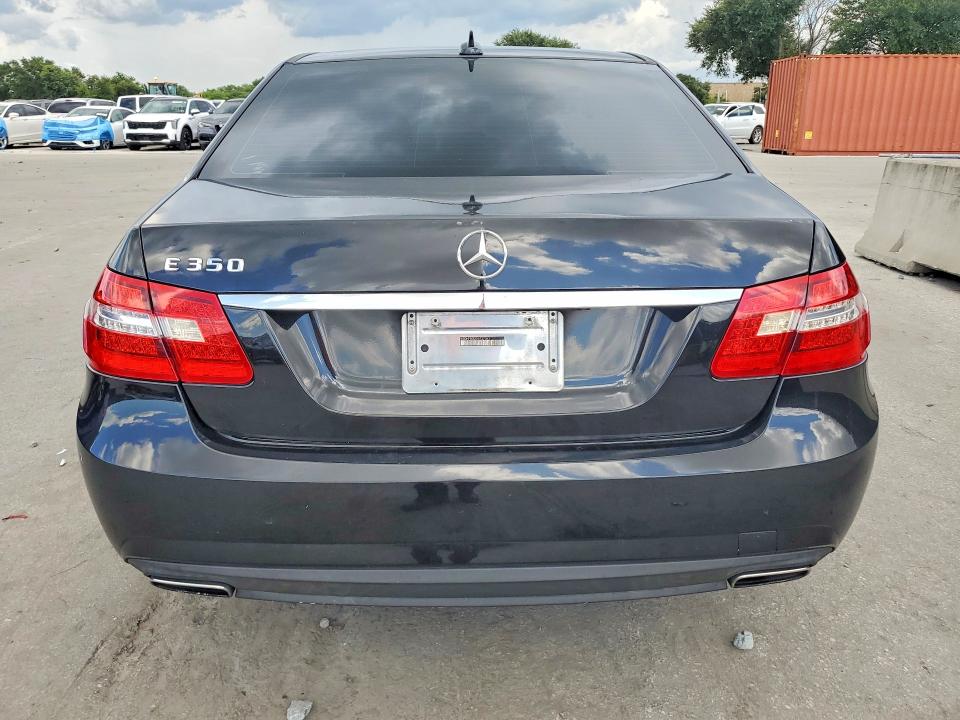 Photo 6 from auction – 2013 MERCEDES-BENZ E with VIN WDDHF5KB2DA727353