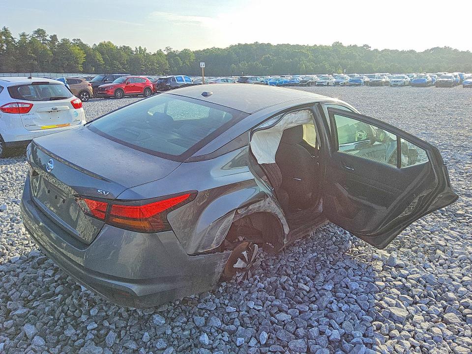 Photo 3 from auction – 2021 NISSAN ALTIMA with VIN 1N4BL4DVXMN339179