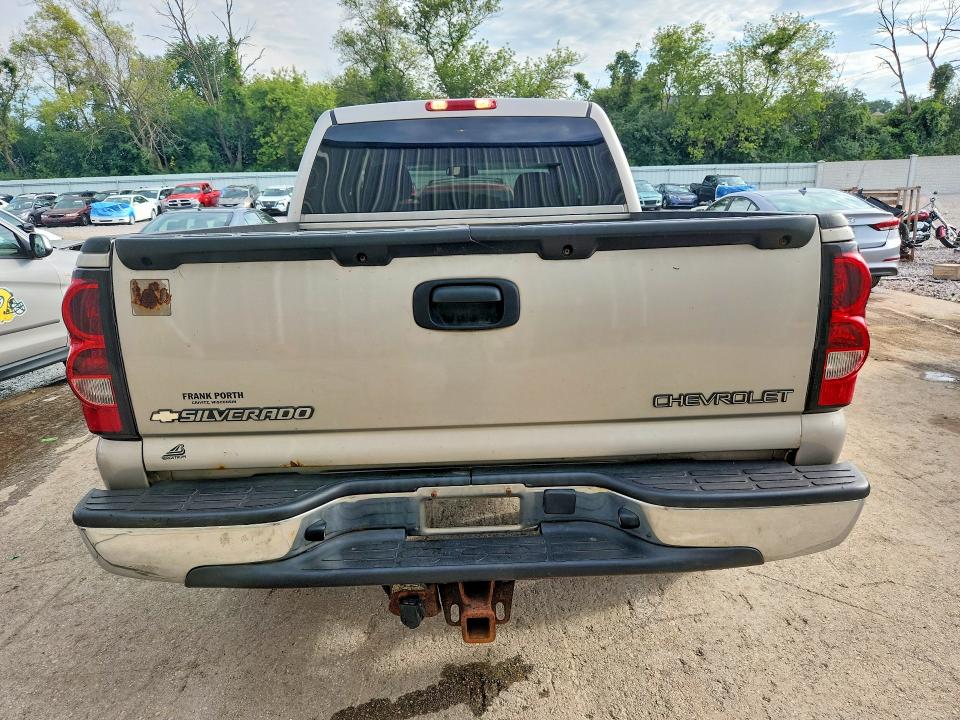 Photo 6 from auction – 2004 CHEVROLET SILVERADO with VIN 2GCEK13T241431624