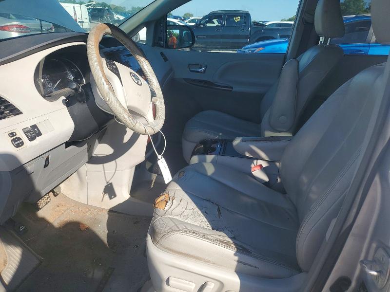 Снимка 7 от търг – 2012 TOYOTA SIENNA с VIN 5TDYK3DC6CS273786