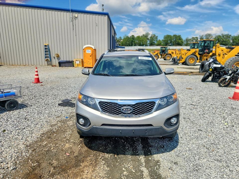 Photo 5 from auction – 2013 KIA SORENTO with VIN 5XYKT4A69DG312392