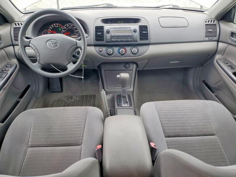 Photo 8 from auction – 2005 TOYOTA CAMRY with VIN 4T1BE32K15U634150