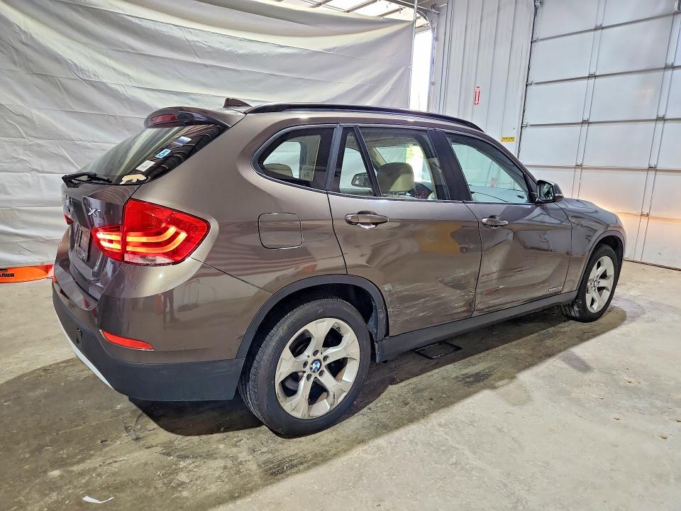 Photo 3 from auction – 2013 BMW X1 with VIN WBAVM1C50DVW43297