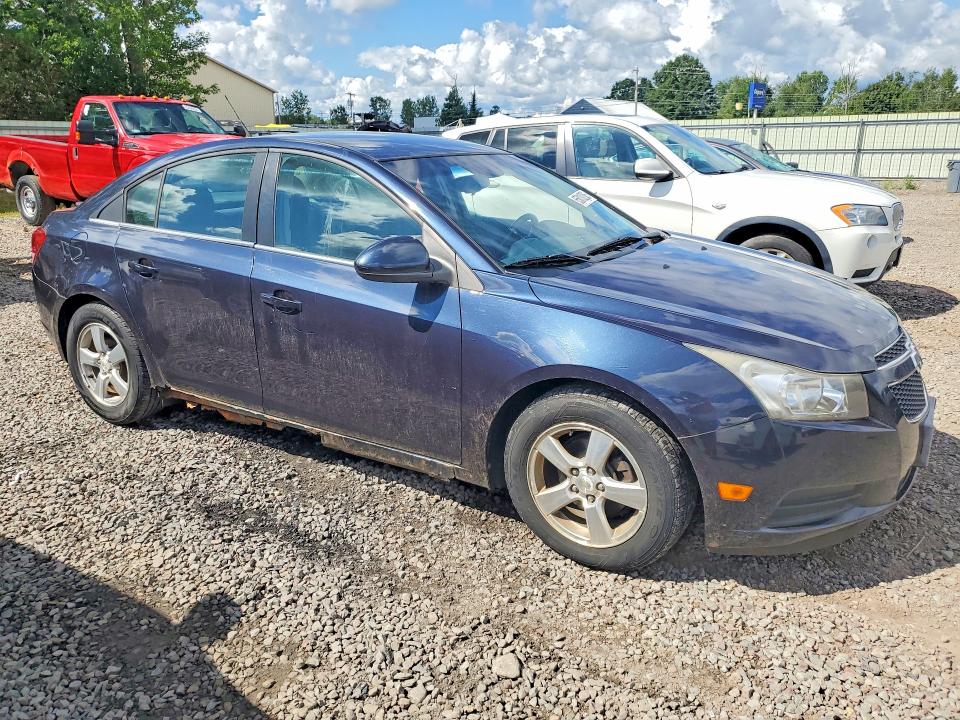 Photo 4 from auction – 2014 CHEVROLET CRUZE with VIN 1G1PC5SB9E7221993