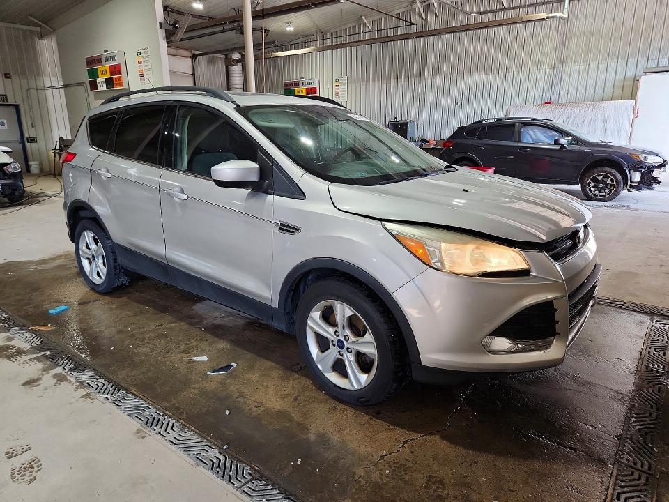 Photo 4 from auction – 2016 FORD ESCAPE with VIN 1FMCU9G97GUA01252