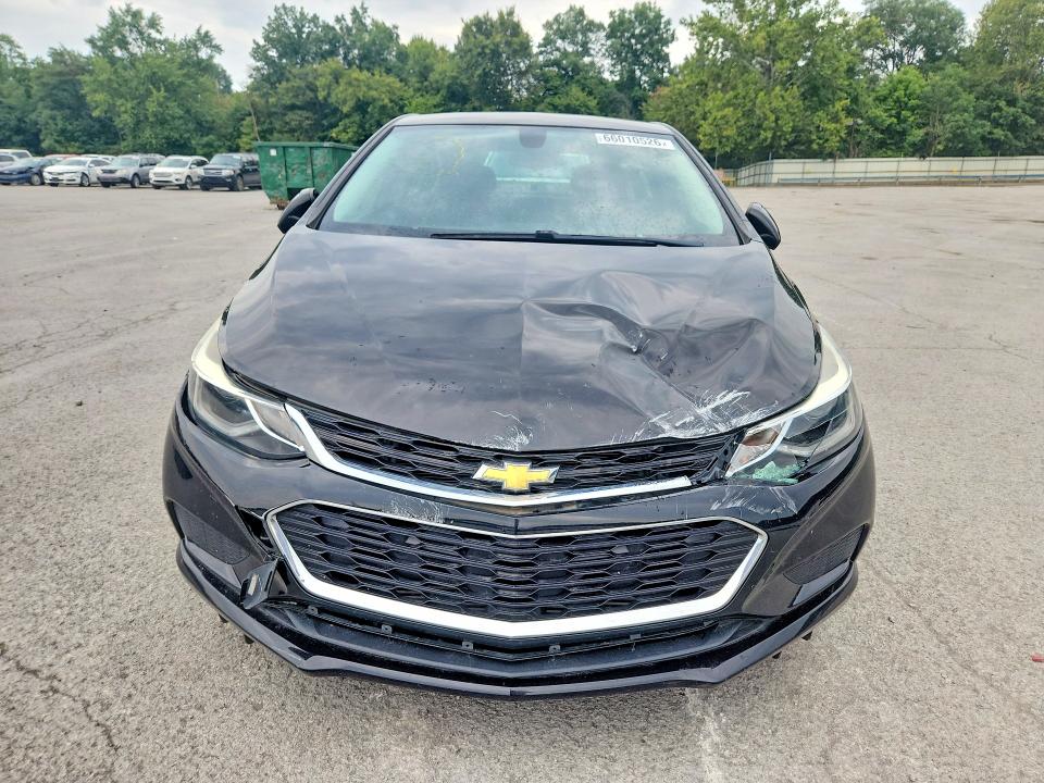 Photo 5 from auction – 2018 CHEVROLET CRUZE with VIN 1G1BE5SM2J7159594