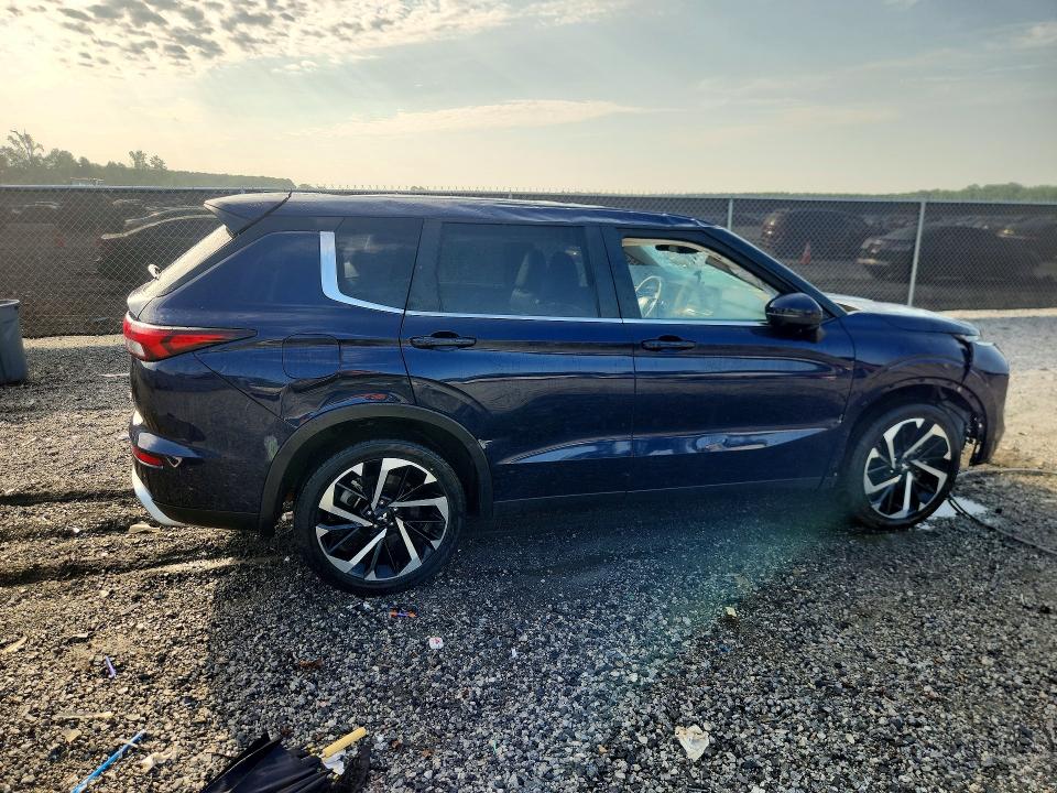 Photo 3 from auction – 2024 MITSUBISHI OUTLANDER with VIN JA4J3VA89RZ064182