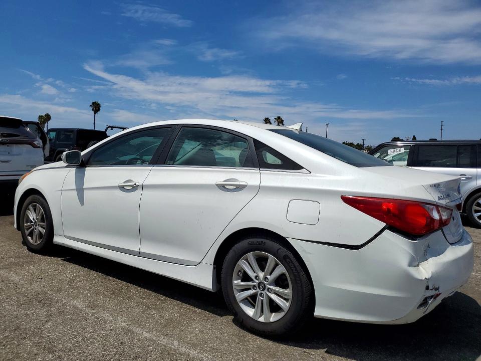 Photo 2 from auction – 2014 HYUNDAI SONATA with VIN 5NPEB4AC9EH911602