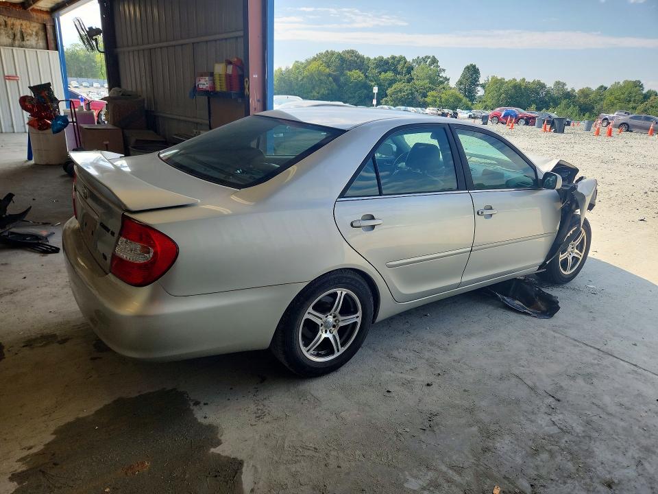 Photo 3 from auction – 2002 TOYOTA CAMRY with VIN 4T1BF30K92U010009