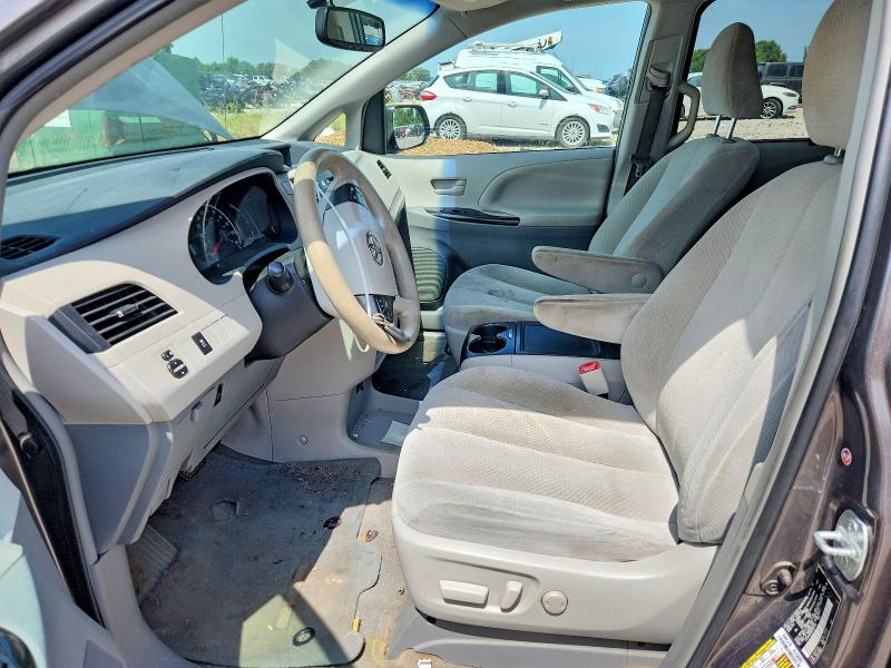 Photo 7 from auction – 2014 TOYOTA SIENNA with VIN 5TDJK3DC0ES087102