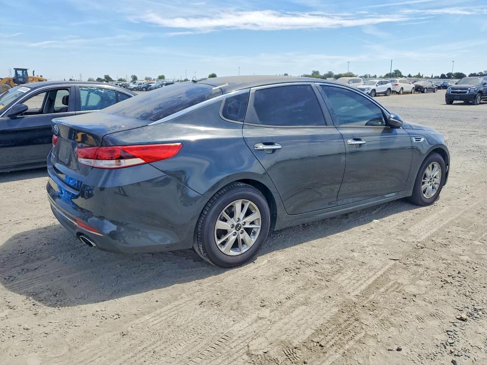 Photo 3 from auction – 2016 KIA OPTIMA with VIN 5XXGT4L38GG018936